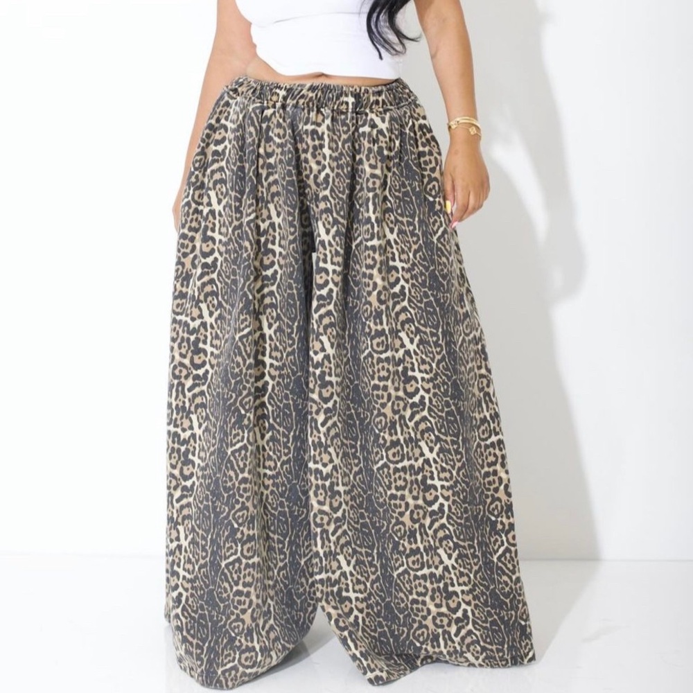 Wide Leg Denim Leopard Pants